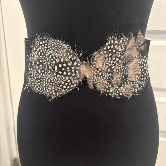 Peacock Feather Wide Stretch Black Boho Waist Front Clasp Belt Size Small - Picture 1 of 7